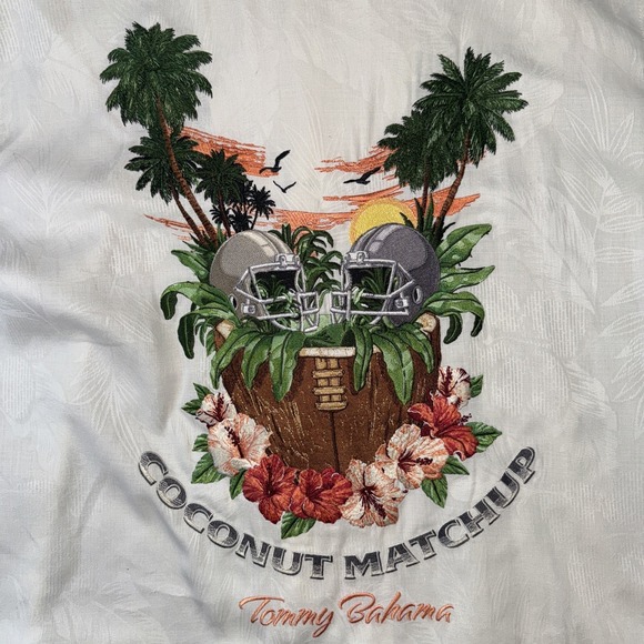 Kentucky Wildcats Tommy Bahama Men 100% Silk Coconut Matchup Camp Shirt Sz M NEW - Picture 12 of 13
